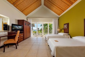 Victoria Beachcomber Resort & Spa