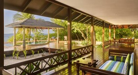 Royal Island Resort & Spa