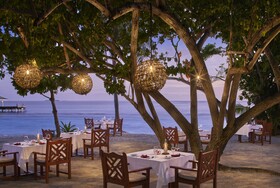 Royal Island Resort & Spa