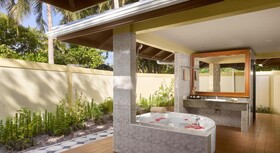 Royal Island Resort & Spa