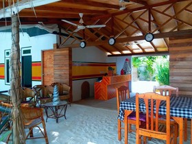 Vashafaru Inn