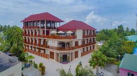 Araamu Holidays & Spa