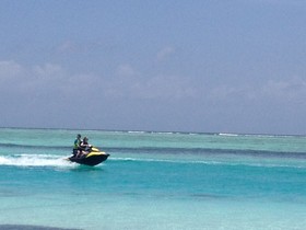 Dhiffushi White Sand Beach Hotel