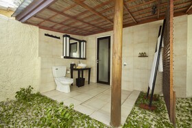 Kuredu Resort & Spa