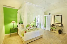 Kuredu Resort & Spa