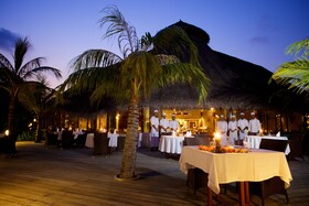 Kuredu Resort & Spa