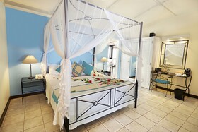 Kuredu Resort & Spa