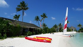 Safari Island Resort & Spa
