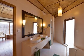 Safari Island Resort & Spa