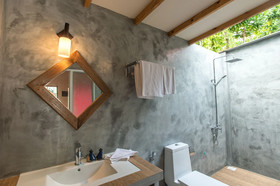 Thoddoo Retreat
