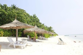 Athiri Inn