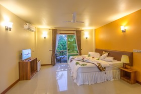 Ostrov Hotel