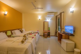 Ostrov Hotel