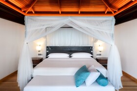 Sheraton Maldives Full Moon Resort & Spa