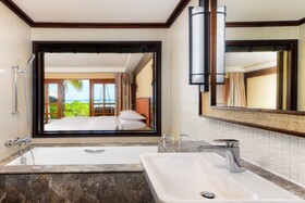 Sheraton Maldives Full Moon Resort & Spa