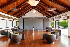 Sheraton Maldives Full Moon Resort & Spa