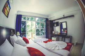 Sunny Suites Inn