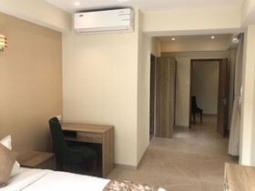 Hotel Flora