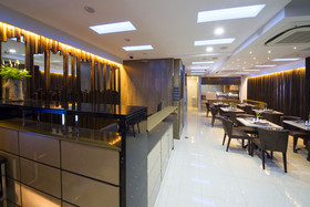 Somerset Inn