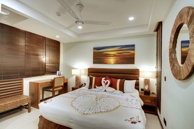 The Somerset Hotel