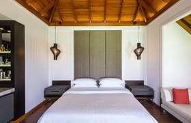 Sheraton Maldives Full Moon Resort & Spa