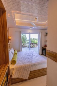 Batuta Maldives Fourson