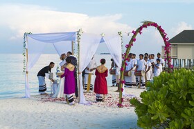 Summer Island Maldives