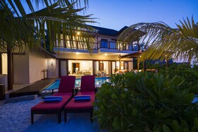Summer Island Maldives