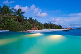 Summer Island Maldives