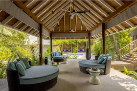 Emerald Faarufushi Resort & Spa