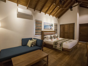 Reethi Faru Resort