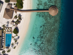Reethi Faru Resort