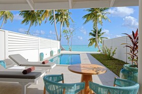 Villa Park Sun Island