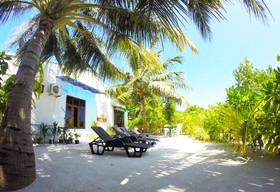 Ithaa Beach Maldives