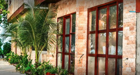 Marina Bay Retreat & Spa