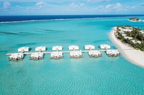 Hotel Riu Atoll