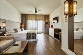Hotel Riu Atoll