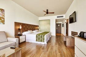 Hotel Riu Atoll