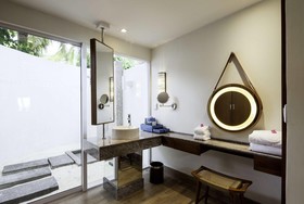 Machchafushi Island Resort & Spa Maldives, The Centara Collection
