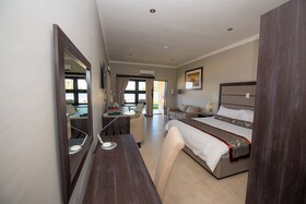Sunbird Nkopola Lodge
