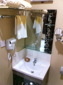 Riverside Hotel