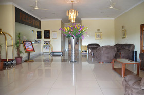Riverside Hotel
