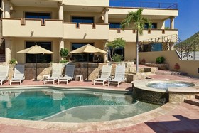 Castillo Blarney Inn