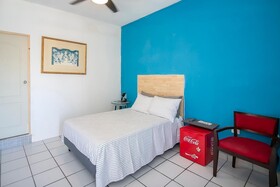 OYO Hotel Plaza Las Torres, Cabo San Lucas