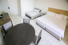OYO Hotel Plaza Las Torres, Cabo San Lucas