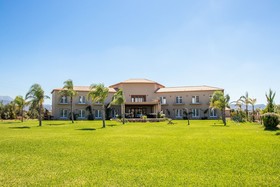 Suenos Resort