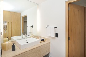 Bahia Hotel & Beach House