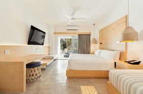 Bahia Hotel & Beach House