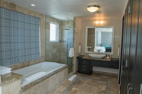 Corazón Cabo Resort & Spa
