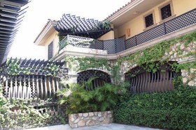 Cabo Vista Hotel